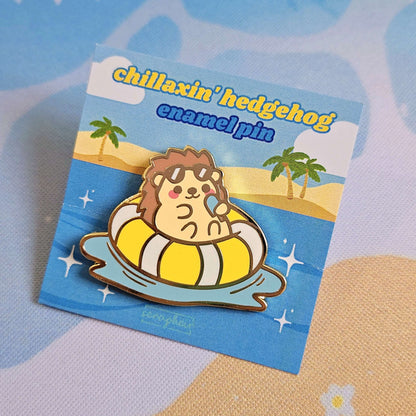 Chillaxin' Hedgehog 🏖 - Enamel Pin