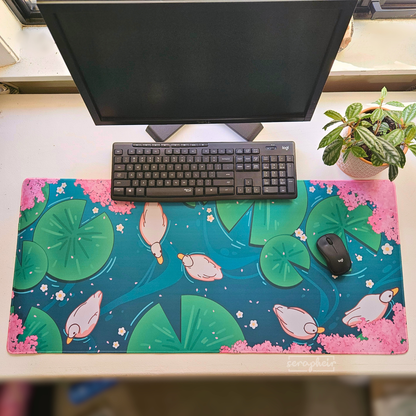 Duck Pond - Deskmat 🦆🌸 [90x40cm]